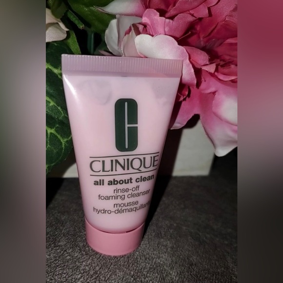 Clinique 3 Piece Skin Care - Picture 4 of 4